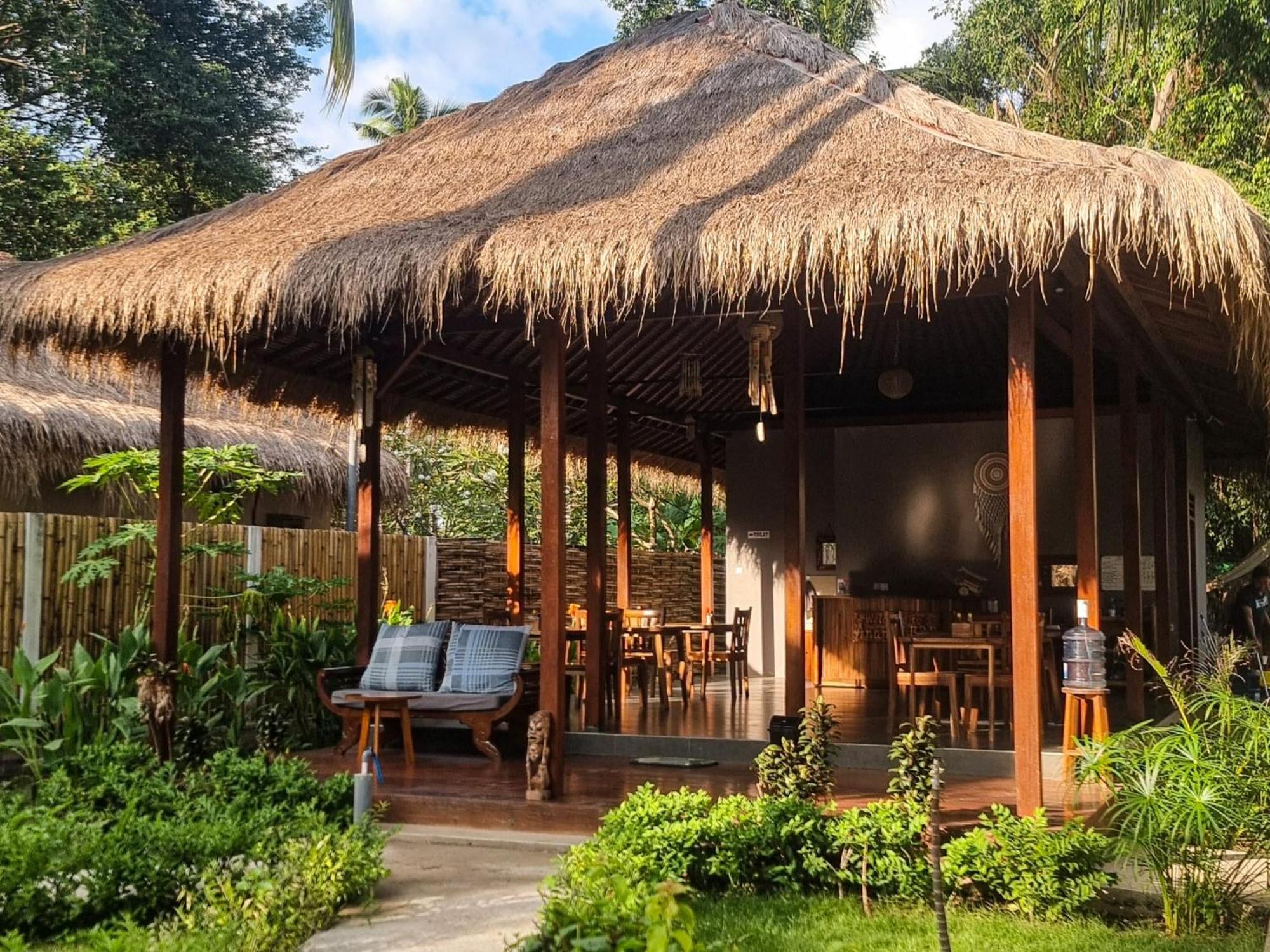 Ananda B&B Gili Air Exterior photo